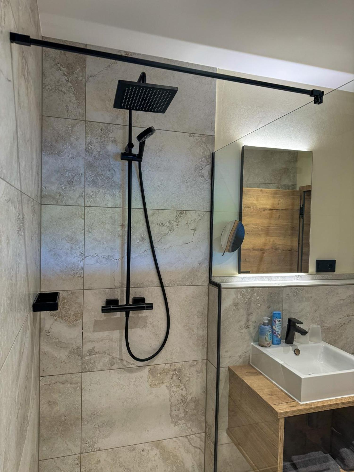 הארן Veenland Hotel מראה חיצוני תמונה