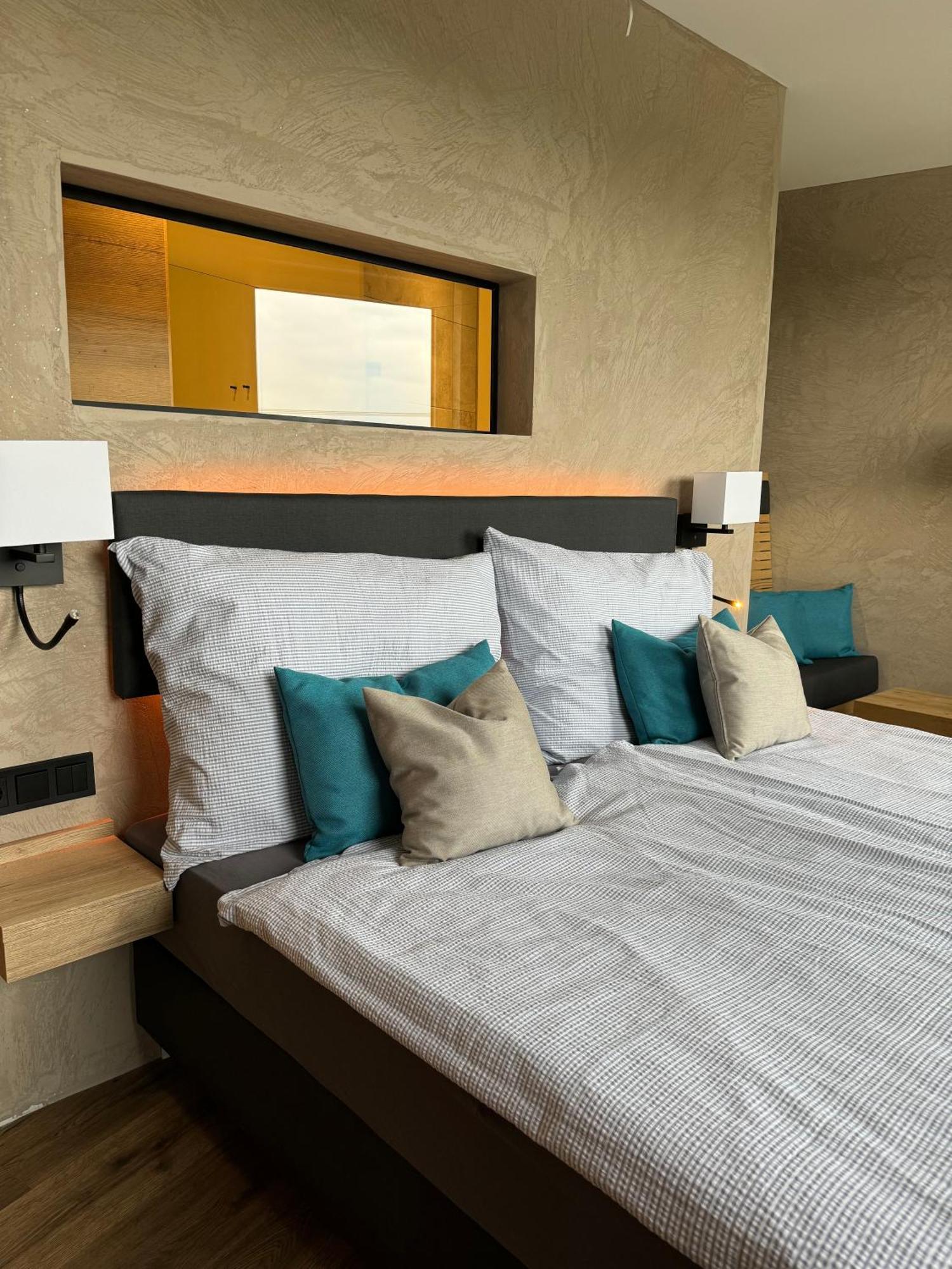 הארן Veenland Hotel מראה חיצוני תמונה