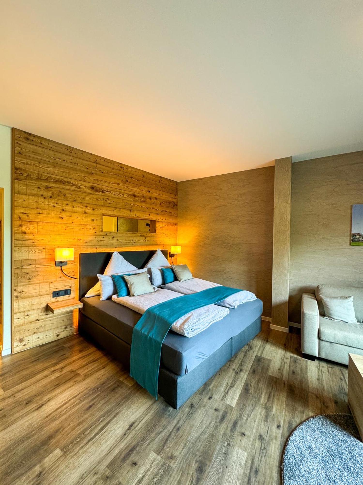 הארן Veenland Hotel מראה חיצוני תמונה