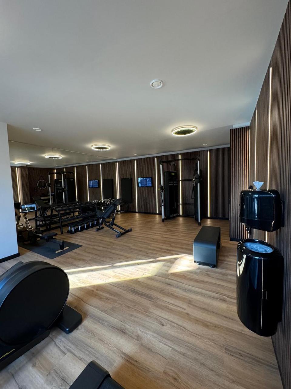 הארן Veenland Hotel מראה חיצוני תמונה