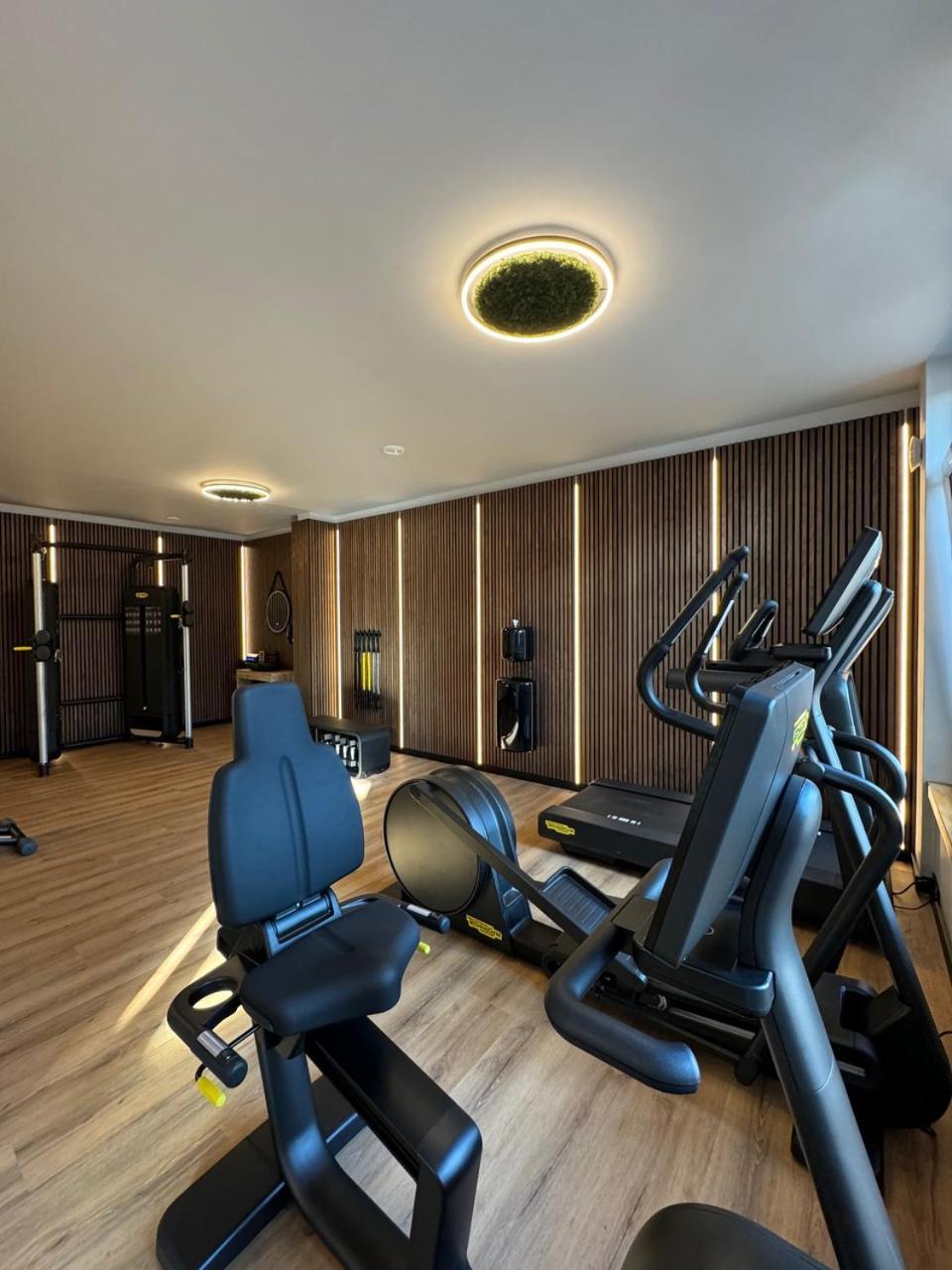 הארן Veenland Hotel מראה חיצוני תמונה