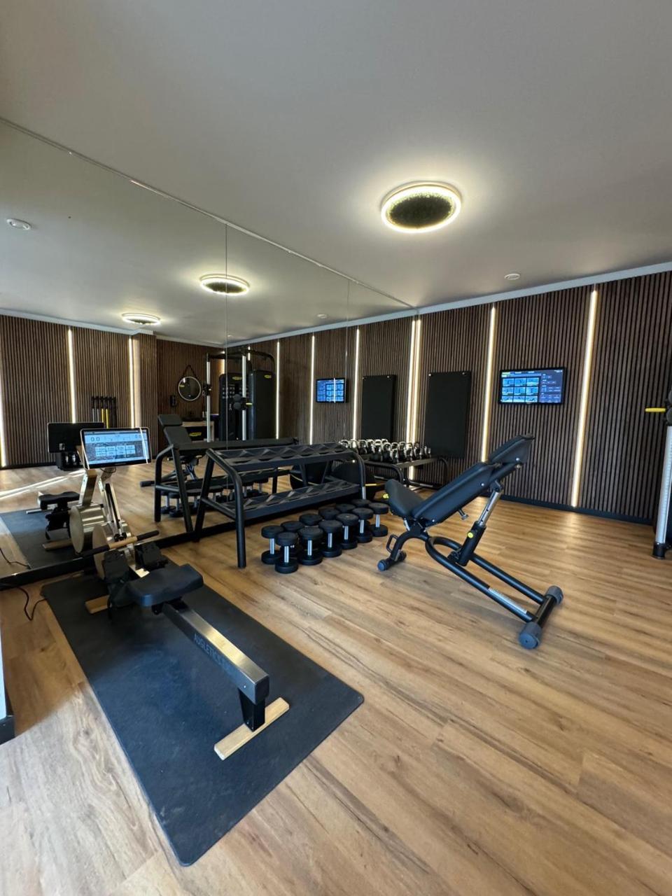 הארן Veenland Hotel מראה חיצוני תמונה