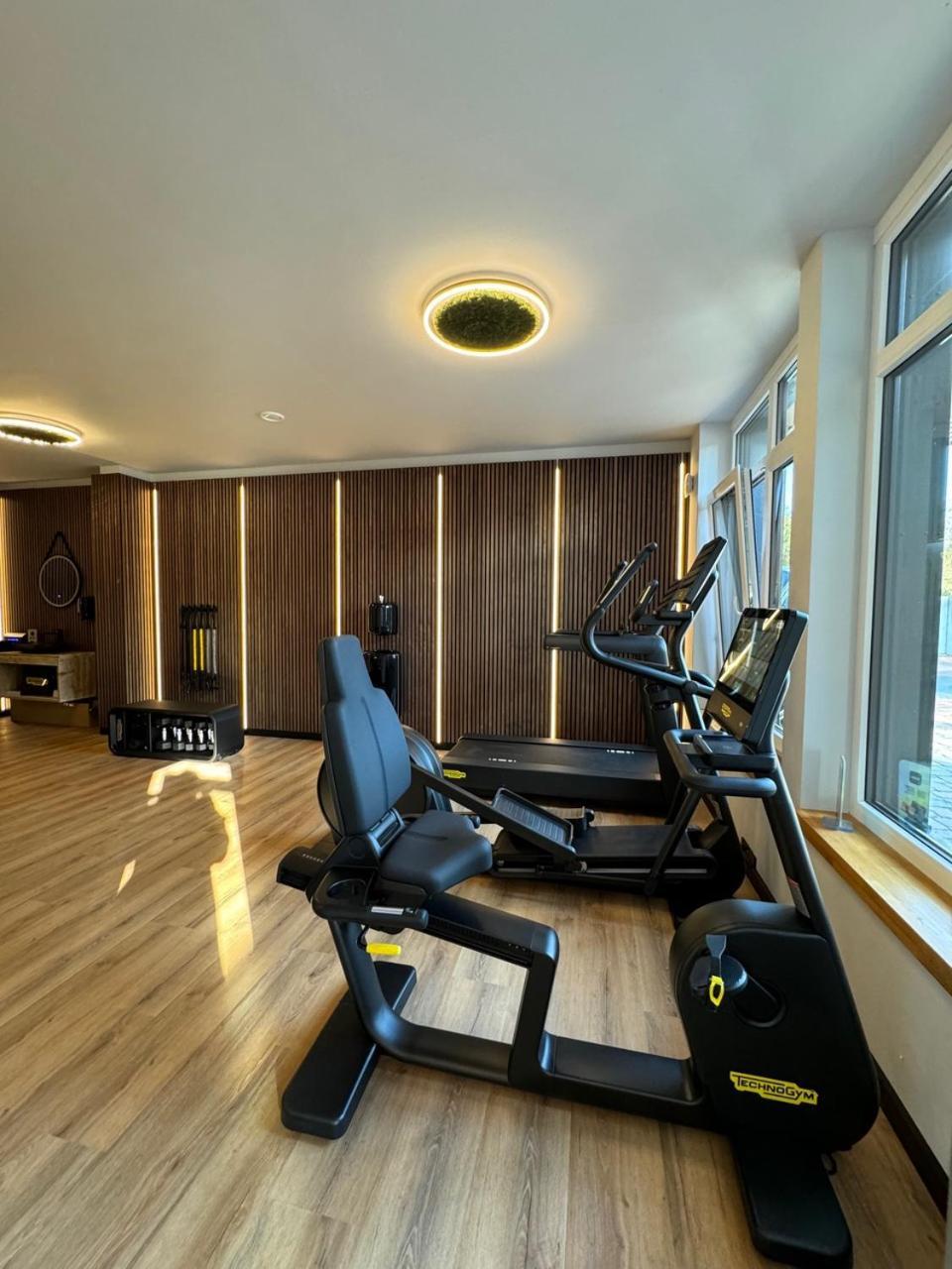 הארן Veenland Hotel מראה חיצוני תמונה